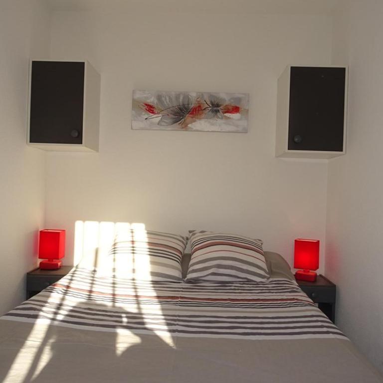 Palavas-les-Flots : T2 cabine climatisé en RDJ avec piscine et parking, à 400m de la plage - Appartement 1 Chambre - 6