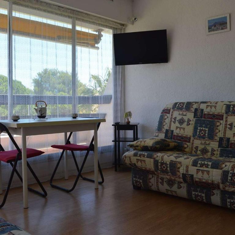 Studio cabine 4 pers. avec balcon, piscine, parking, accès direct plage - Grau-du-Roi - FR-1-250-157 - Appartement (4 Adultes) - 1