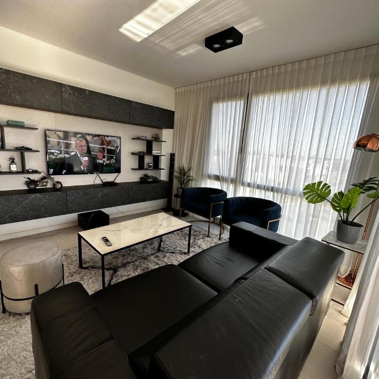 Increíble apartamento en barrio cerrado con salida al río ! - Two-Bedroom Apartment - 15