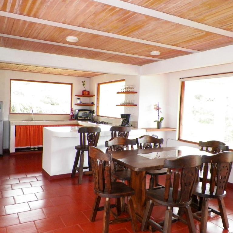 Casa Villa Victoria - Four-Bedroom House - 11