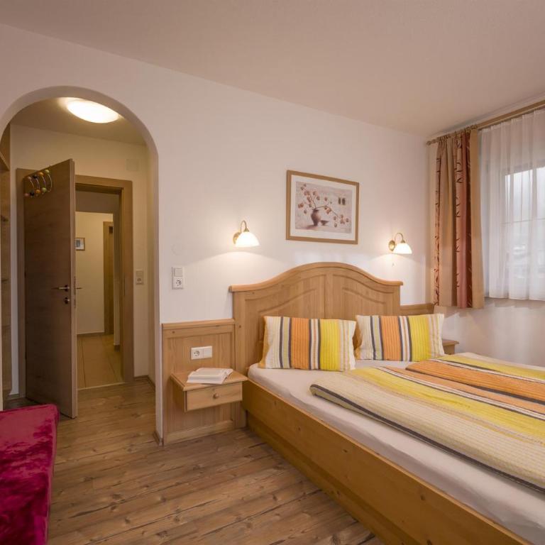 Schmezlhof - Three-Bedroom Apartment with Shower - 7
