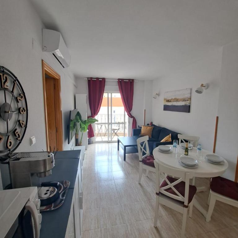Apartamento MARGARITA - Two-Bedroom Apartment - 6