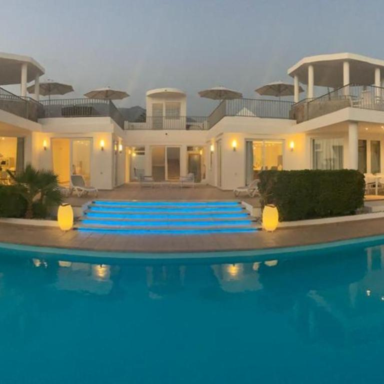 Villa Boutique Experience - Villa - 2