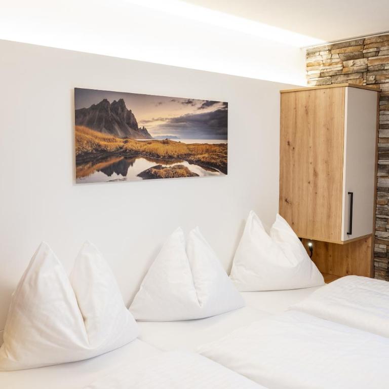 Weitenmoos Panorama Apartments - Standard Dreibettzimmer - 2