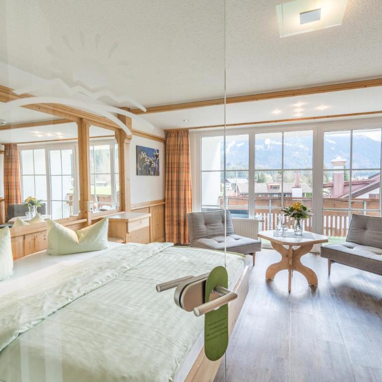 Wohlfühlhotel Frohsinn - Deluxe Zimmer - 1