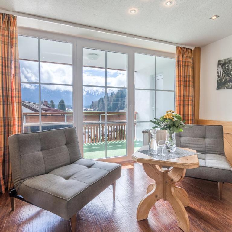 Wohlfühlhotel Frohsinn - Doppelzimmer mit Balkon - 12