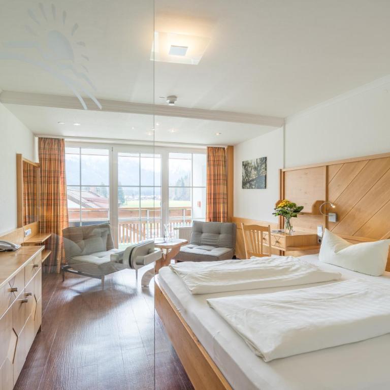Wohlfühlhotel Frohsinn - Doppelzimmer mit Balkon - 13