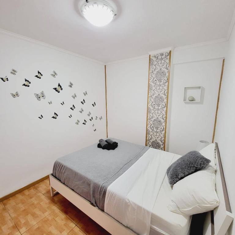 Pintor 31 - Three-Bedroom Apartment - 22