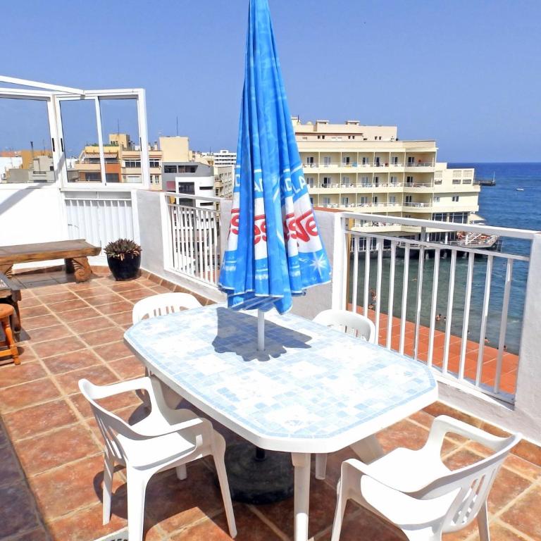 Apartamentos Medano - Atico Playa - Ático de 2 dormitorios con vistas al mar - 3