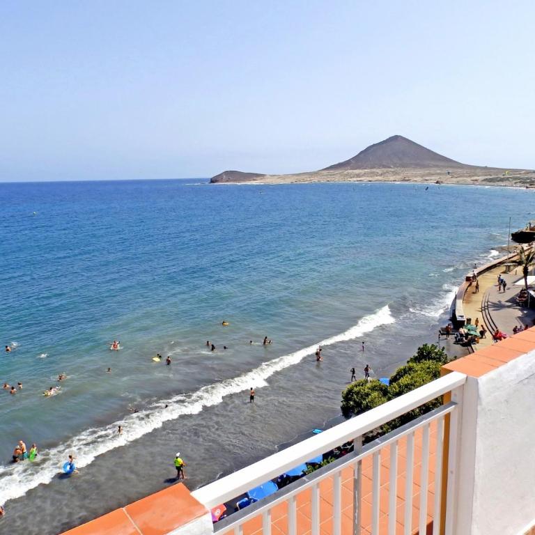 Apartamentos Medano - Atico Playa - Ático de 2 dormitorios con vistas al mar - 1