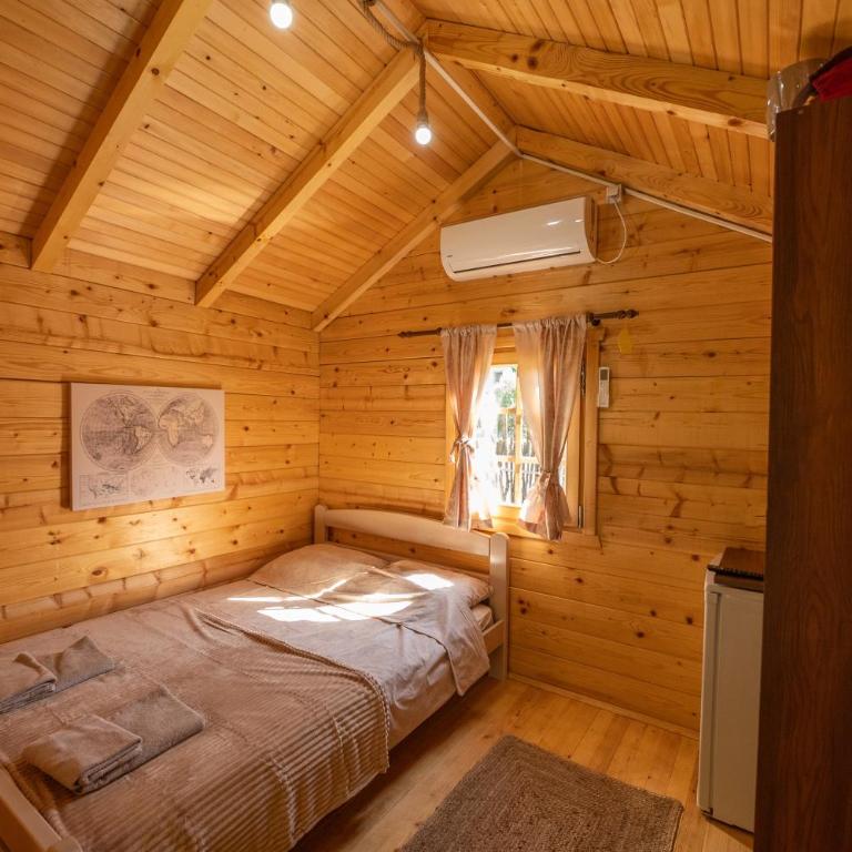 Via river - One-Bedroom House - 3