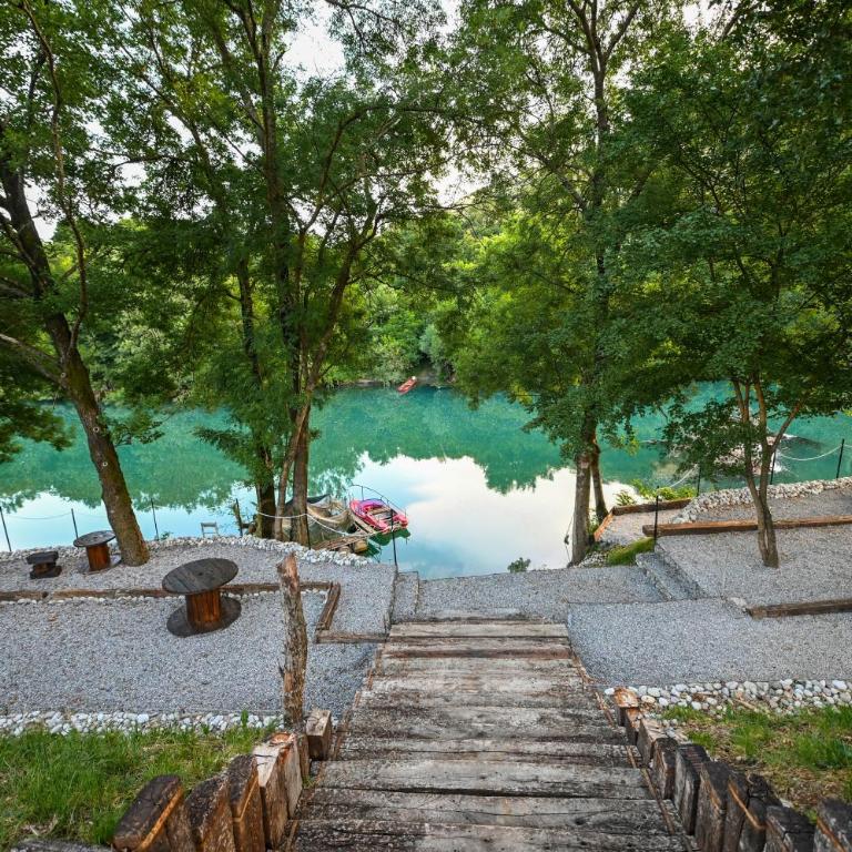 Via river - One-Bedroom House - 7