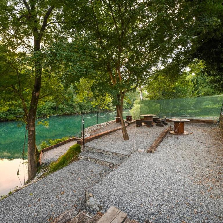 Via river - One-Bedroom House - 3