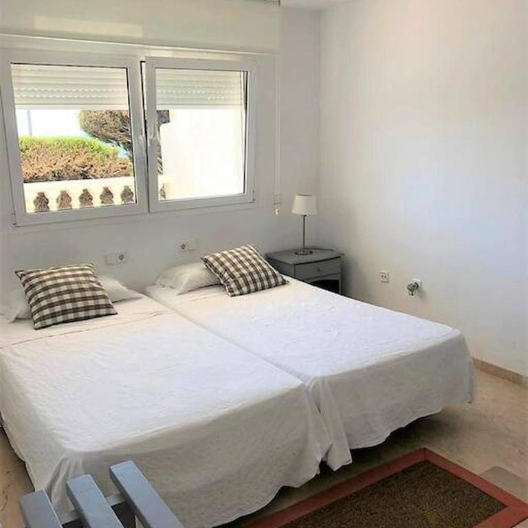Modern apartment with pool on the beachfront in Marbella by SharingCo - Apartamento de 3 dormitorios - 19