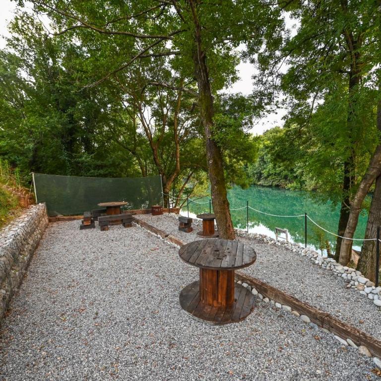 Via river - One-Bedroom House - 4