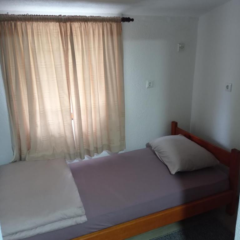 Kuca za odmor Zlaja - Two-Bedroom Apartment - 9