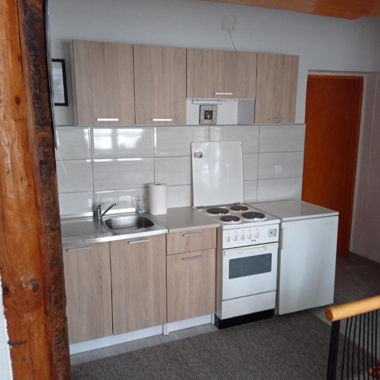 Kuca za odmor Zlaja - Two-Bedroom Apartment - 11