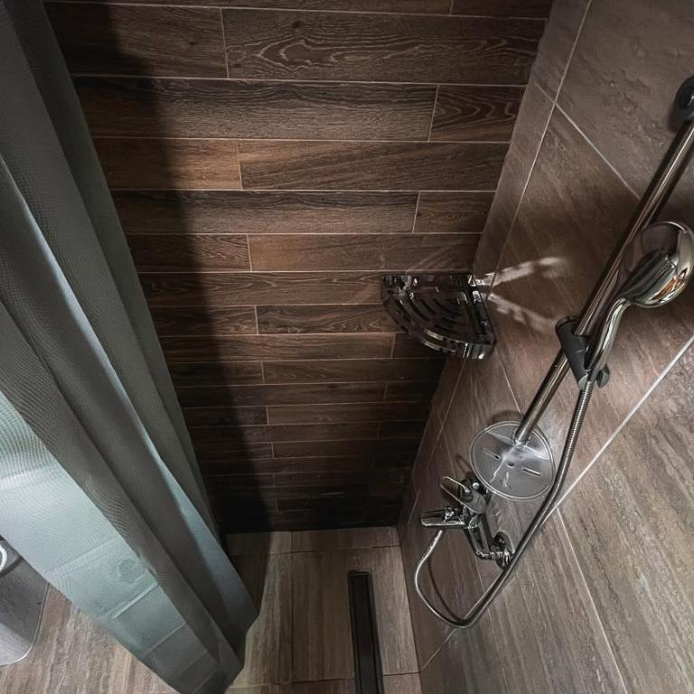 Apartments 24&26 - One-Bedroom Apartment - 45