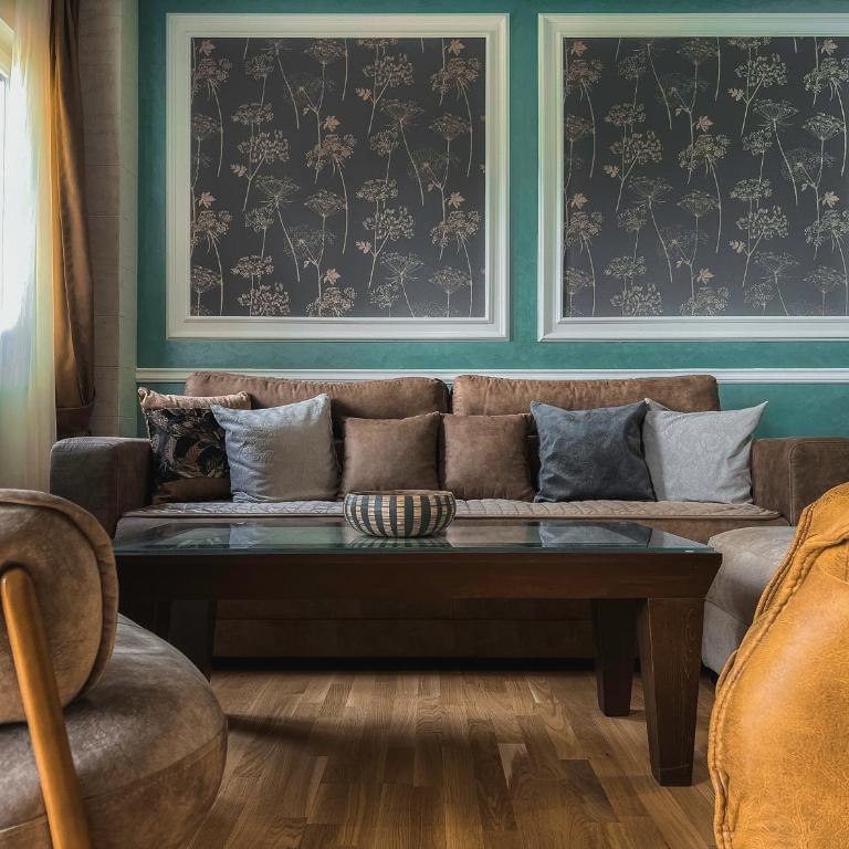 Apartments 24&26 - One-Bedroom Apartment - 8