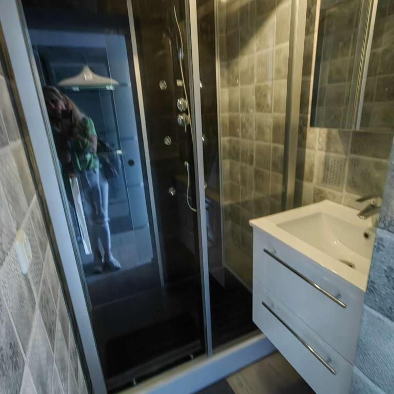 Studio rénové avec terrasse, climatisation, proche plage - FR-1-607-165 - Studio - 2