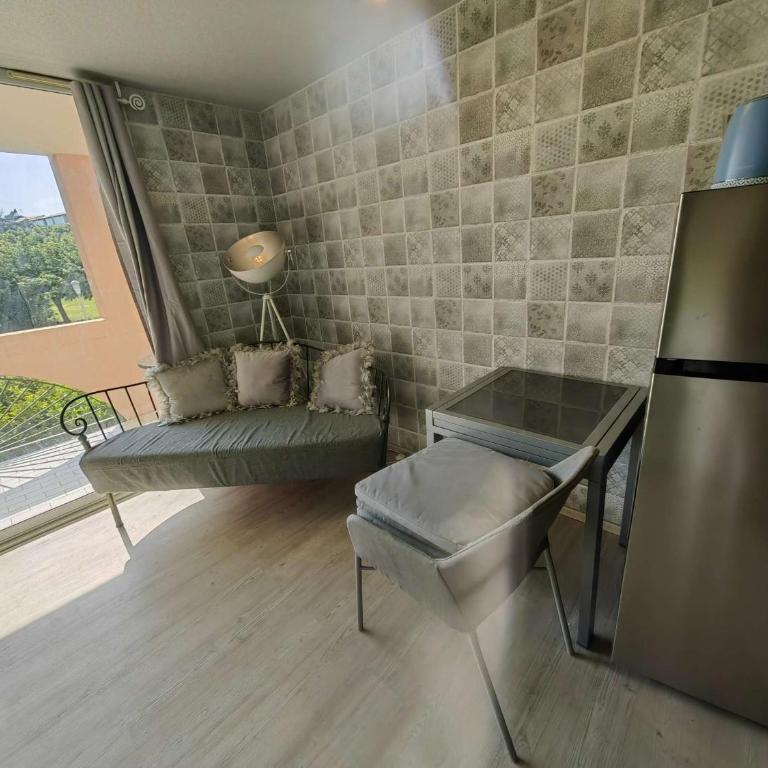 Studio rénové avec terrasse, climatisation, proche plage - FR-1-607-165 - Studio - 7