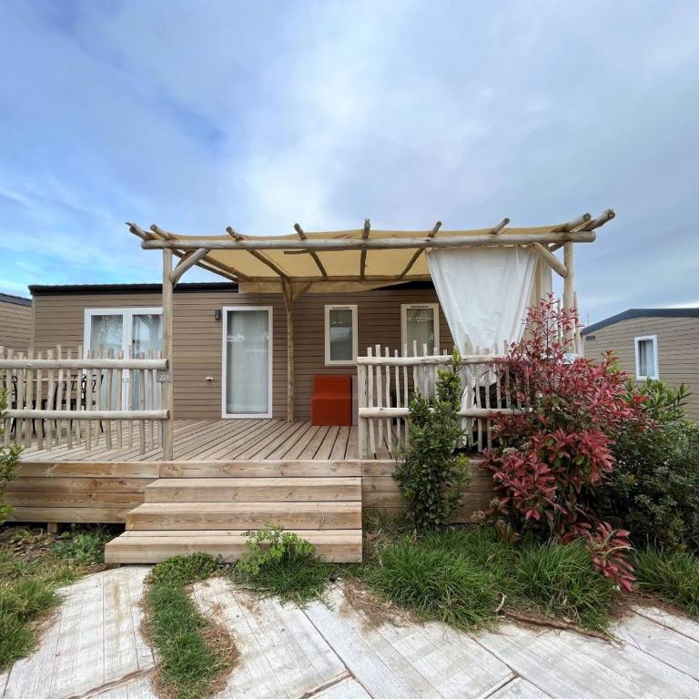 Camping La Clape Village - Bungalow 3 Chambres - 5
