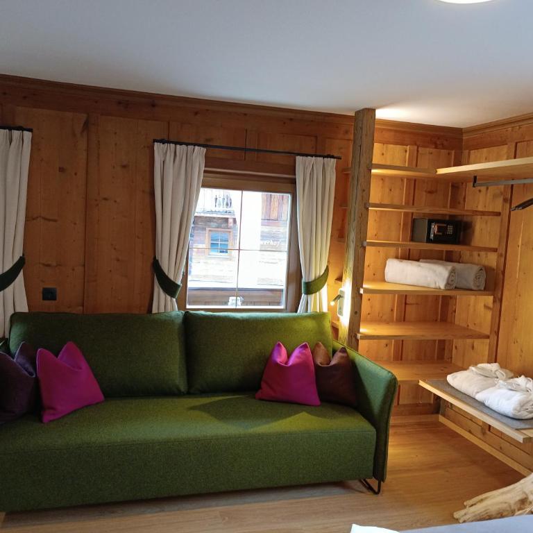 Obersanterhof - Apartment mit 1 Schlafzimmer und Balkon - 3