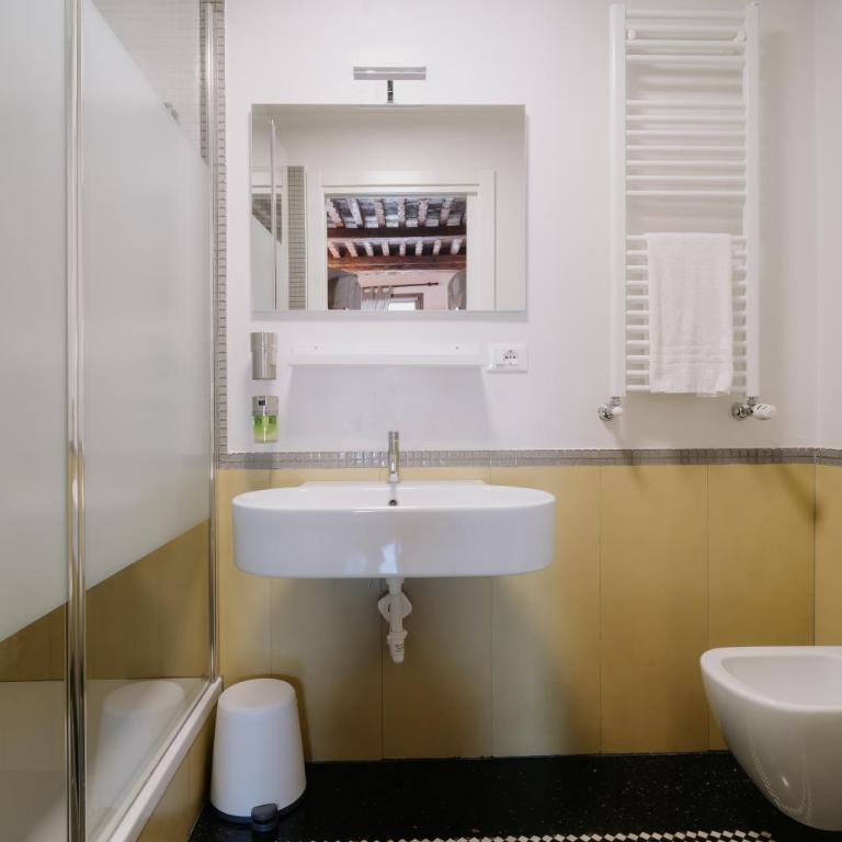 Le stanze del Piccadilly - Camera Familiare con Bagno - 3