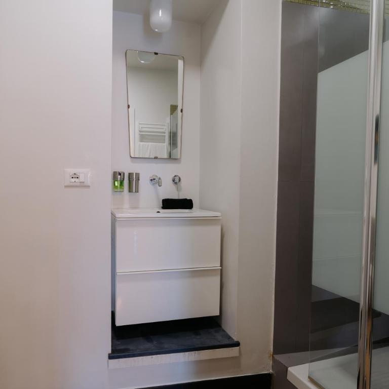 Le stanze del Piccadilly - Camera Familiare con Bagno Privato - 9