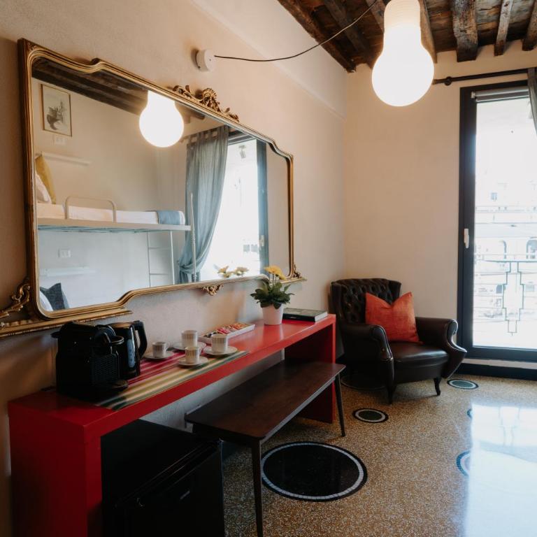 Le stanze del Piccadilly - Camera Familiare con Bagno Privato - 5
