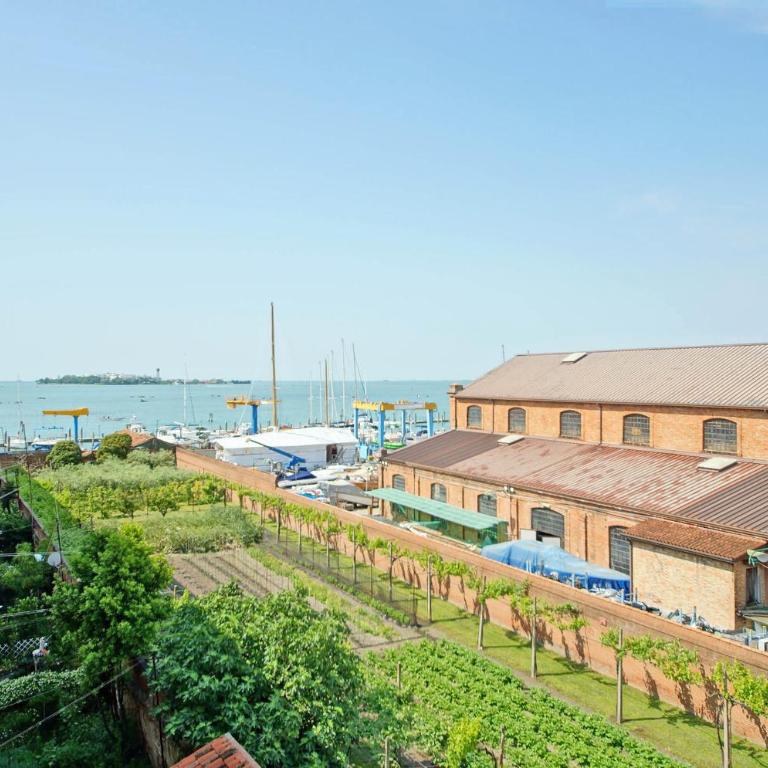 DolceVita Apartments N 515 Redentore - Three-Bedroom Apartment - 4