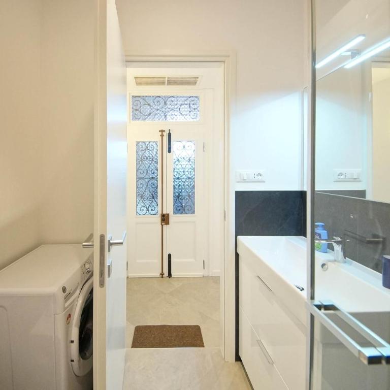 DolceVita Apartments N 515 Redentore - Three-Bedroom Apartment - 25