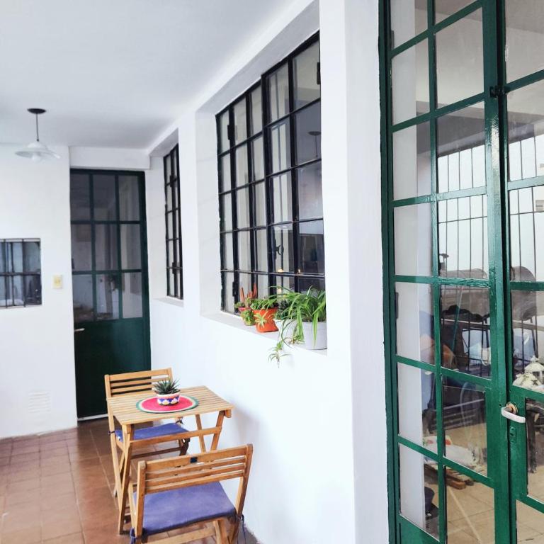 Casa con 2 habitaciones en pleno centro - Apartamento de 2 dormitorios - 1