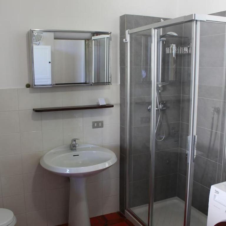 Arona Villa Maria Guest House - Appartamento con 3 Camere da Letto - 22