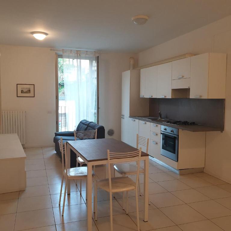Appartamenti tra Lago e Montagna CASA IDEALE LECCO - Apartment - Erdgeschoss - 14