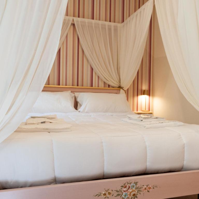 Residenza Catullo - Suite Deluxe con Vasca Idromassaggio - 20