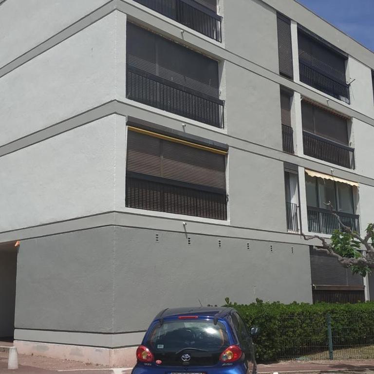 Appartement 30m2 classé 2 étoiles Atout France 200m port plages commerces - Apartment mit 1 Schlafzimmer - 23