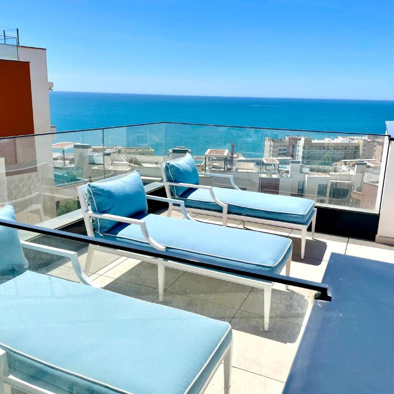 Luxury 3 Bedroom Penthouse - Three-Bedroom Apartment - 3