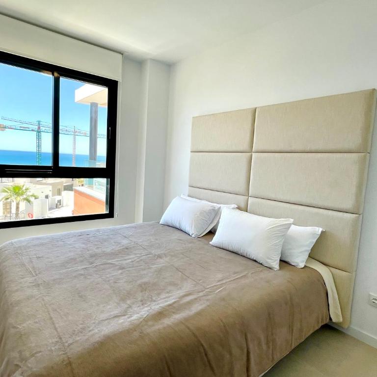 Luxury 3 Bedroom Penthouse - Three-Bedroom Apartment - 25