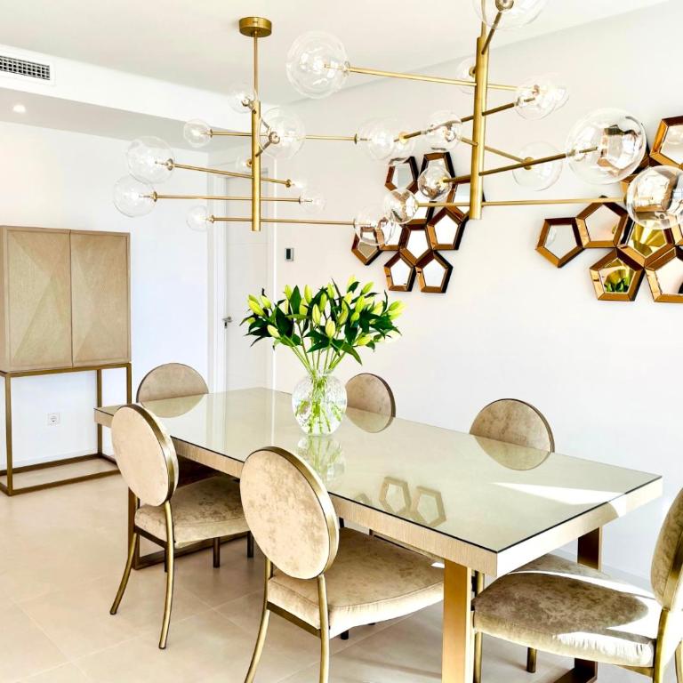 Luxury 3 Bedroom Penthouse - Three-Bedroom Apartment - 26
