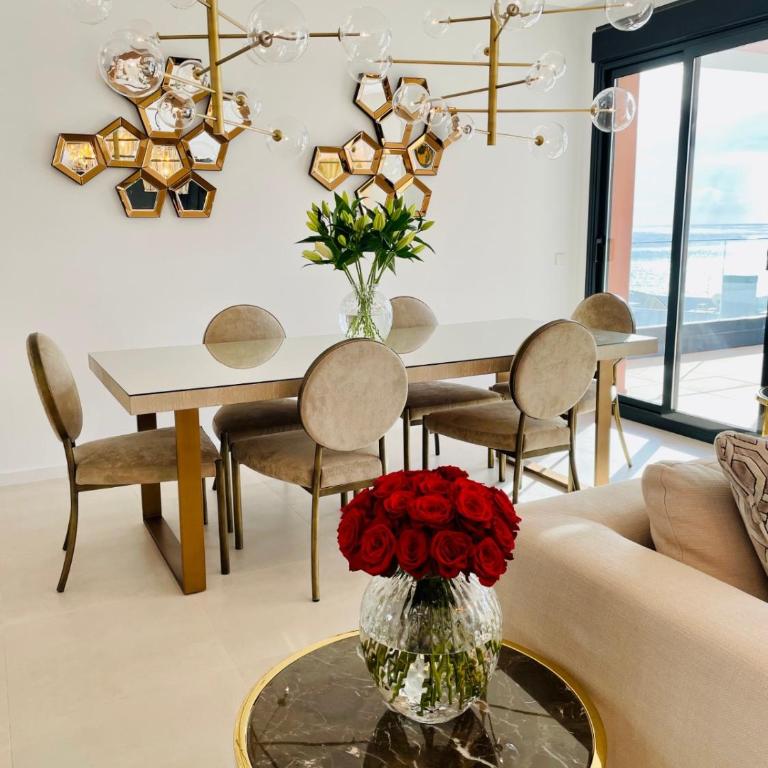 Luxury 3 Bedroom Penthouse - Three-Bedroom Apartment - 33