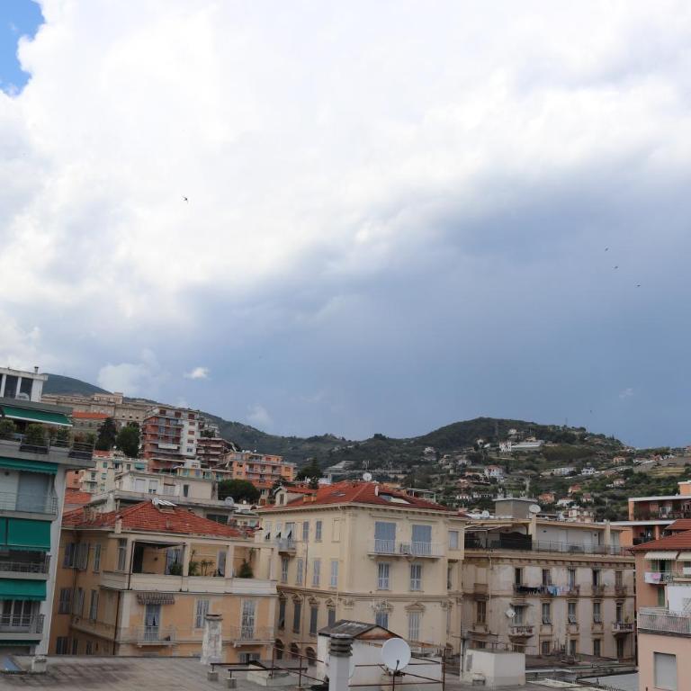 Dimora Dolce Vita - Attico sul mare - Appartamento con 3 Camere da Letto - 80
