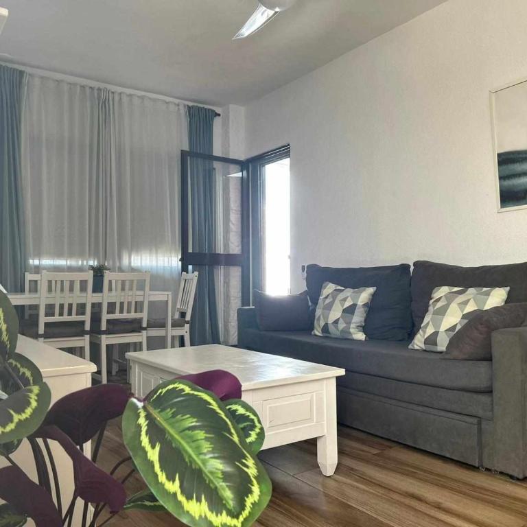 Urb. Las Cañas I. Apartamento F2 - Apartamento de 3 dormitorios - 6