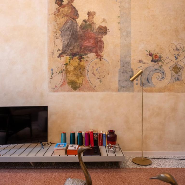 Palazzo Borgoloco - Appartamento con 3 Camere da Letto - 24