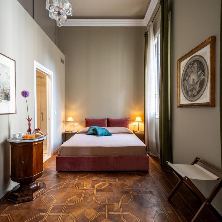 Palazzo Borgoloco - Appartamento con 3 Camere da Letto - 30