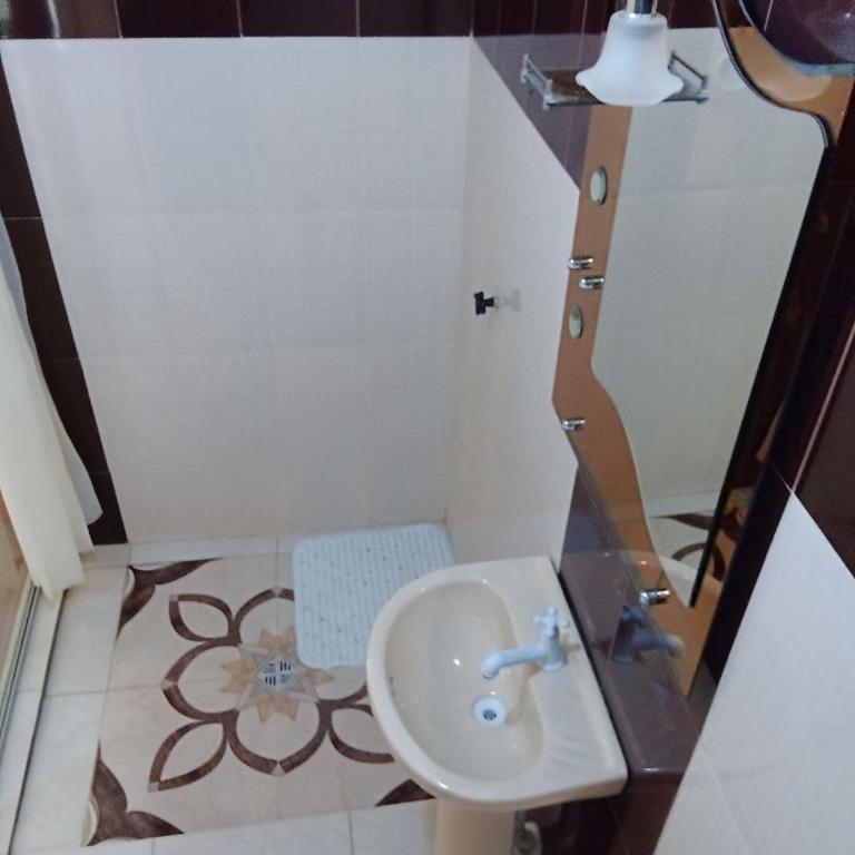 H.Espejo - Habitación Doble - 2 camas - 3