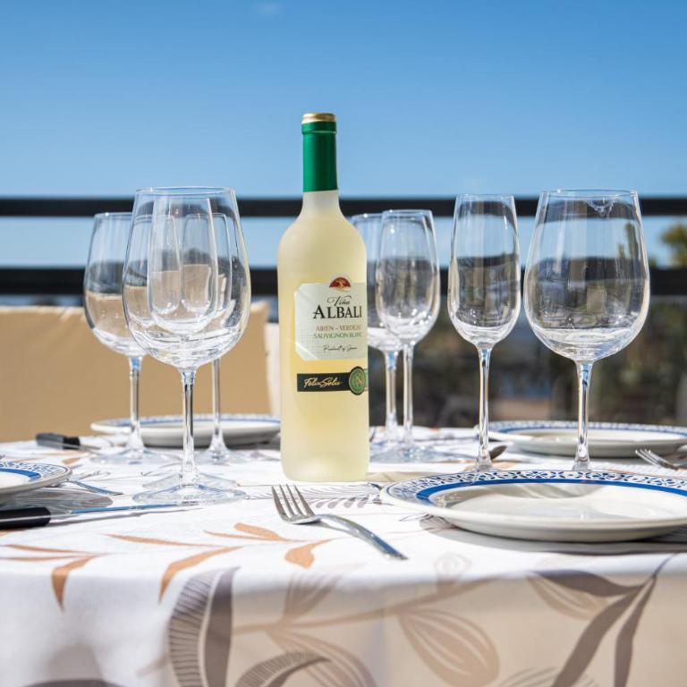 Salou Vista al Mar- Parking Free - 4 Ambientes - Three-Bedroom Apartment - 8