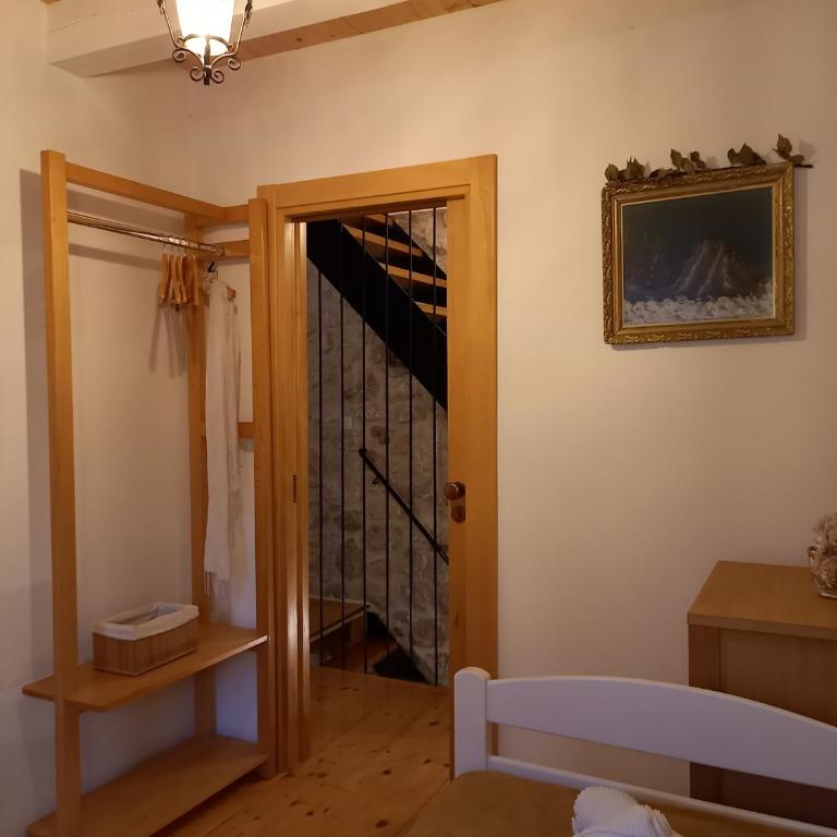 Romantic stone house by the sea **** - Villa with Sea View - 26