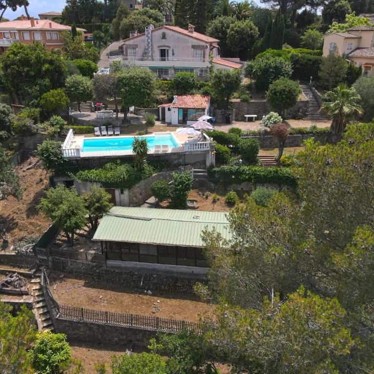 Large Panoramic Villa Retreat - Villa - 1