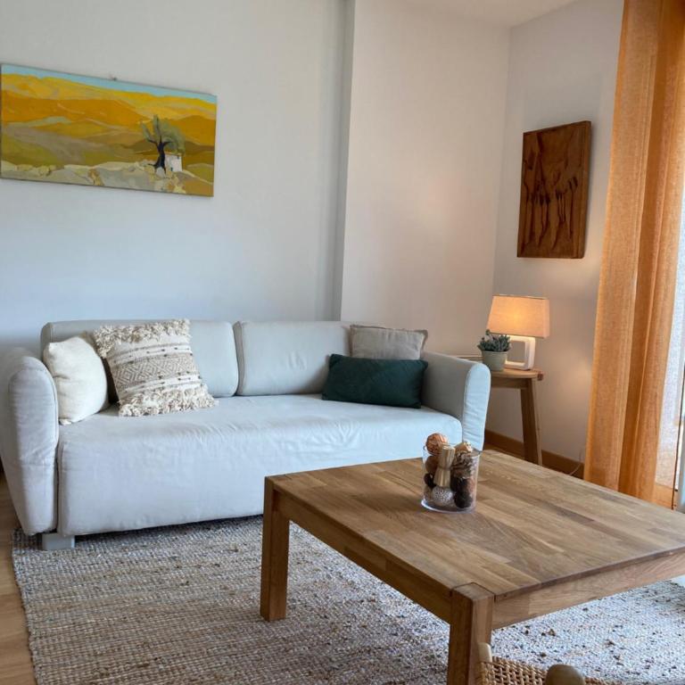 Le GLAZ - 2 à 4 vacanciers - Jardin clos - Petit chien bienvenu - 2 vélos - Plages et Commerces à pied - Appartement 2 Chambres - 10